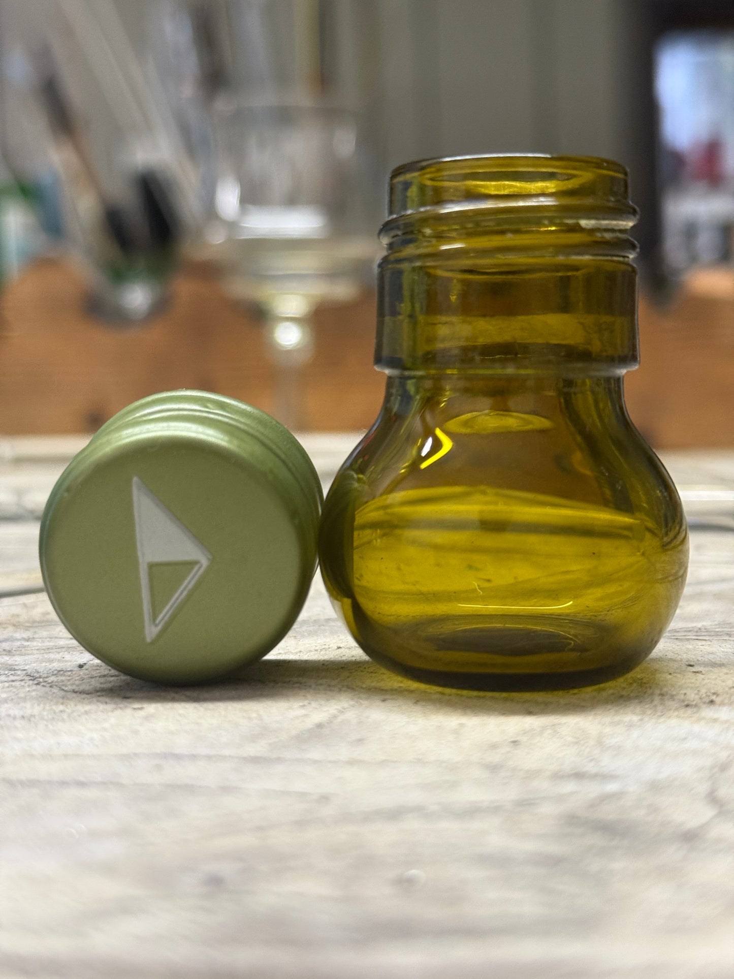 Amber/brown round bottom jar